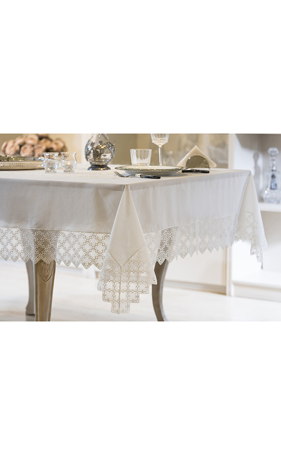 Gul Guler Beyaz Masa Ortusu Gg001073044800 Brandroom